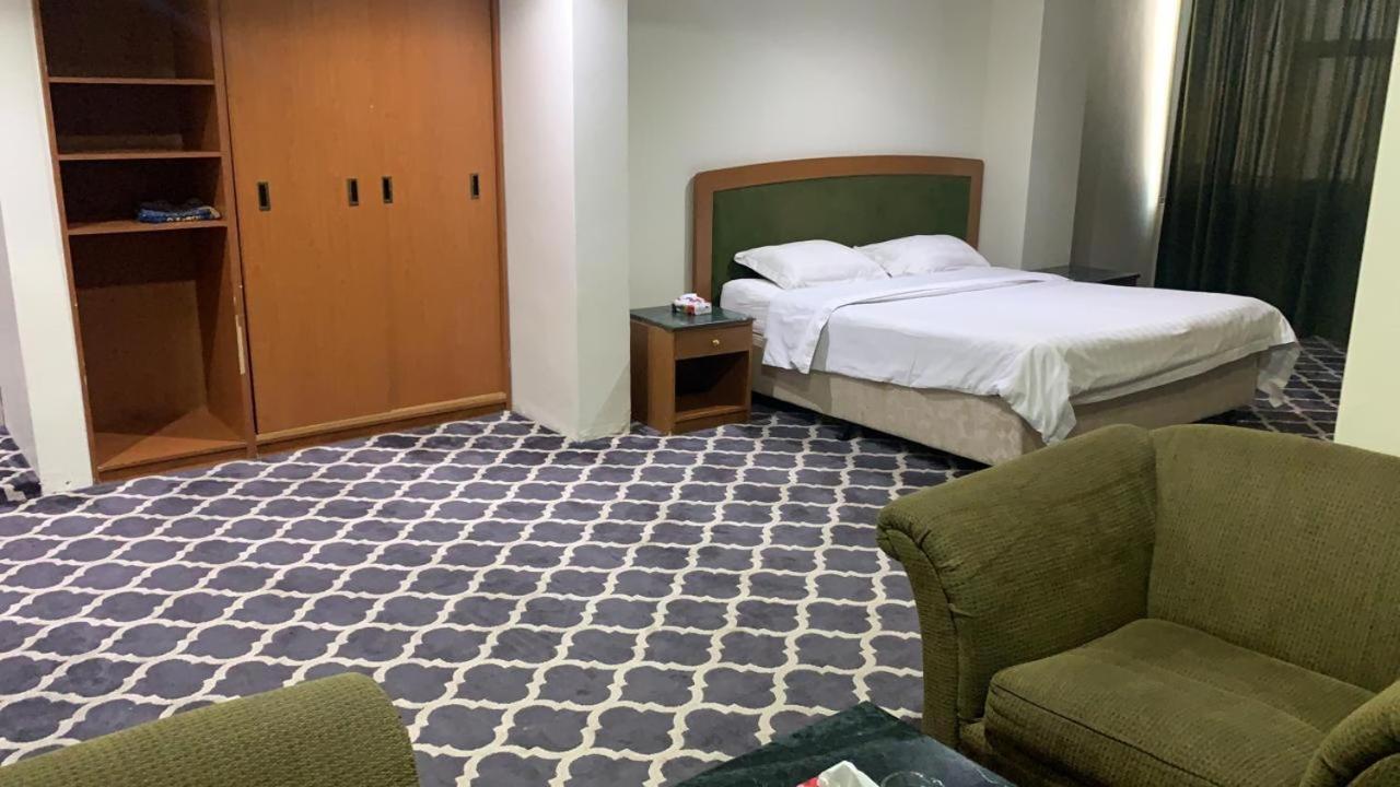 Al Aziziyah Hotel And Suites Khamis Mushait Eksteriør billede