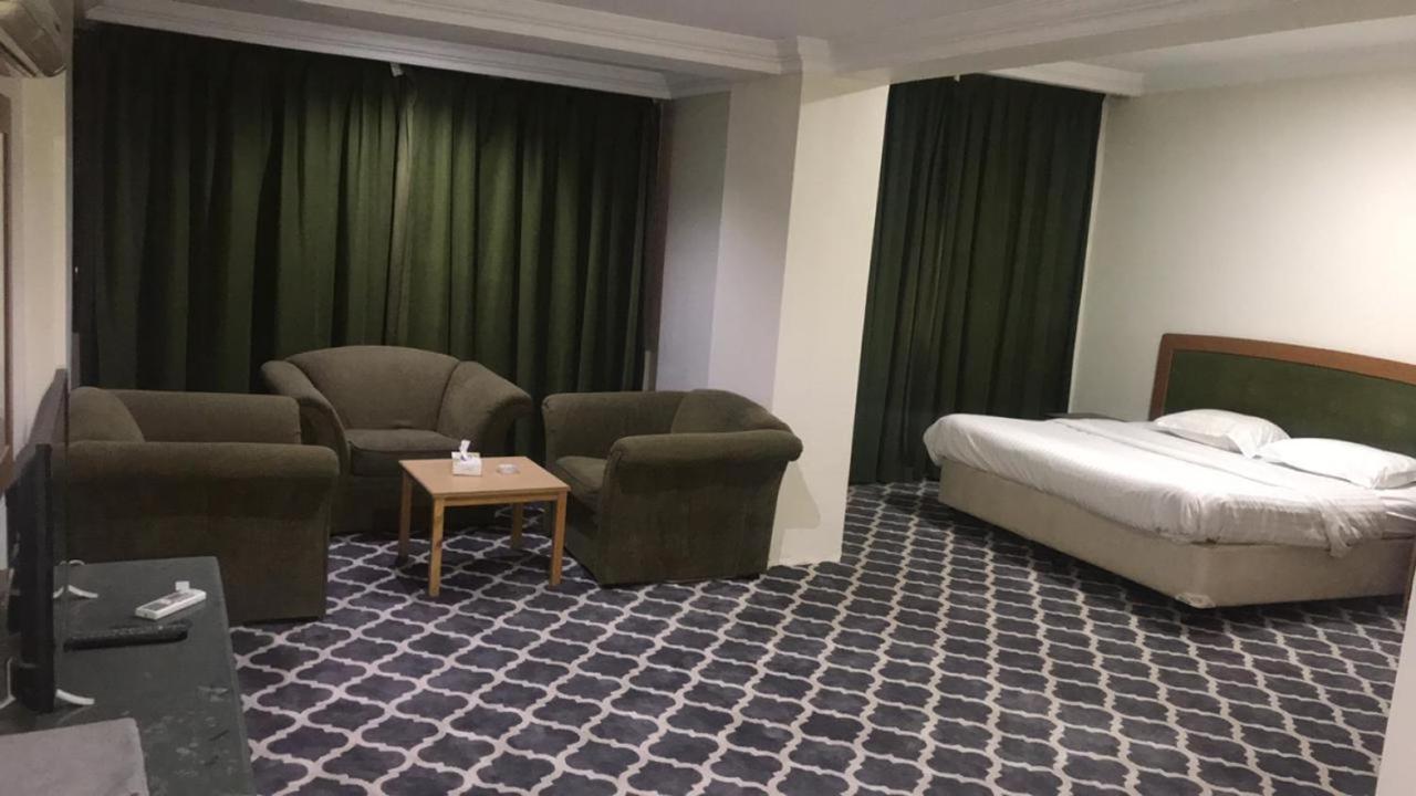 Al Aziziyah Hotel And Suites Khamis Mushait Eksteriør billede